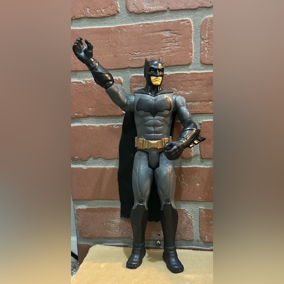 DC Comics 2016 Batman,Batman,Superman 12” action figures - Picture 5 of 8